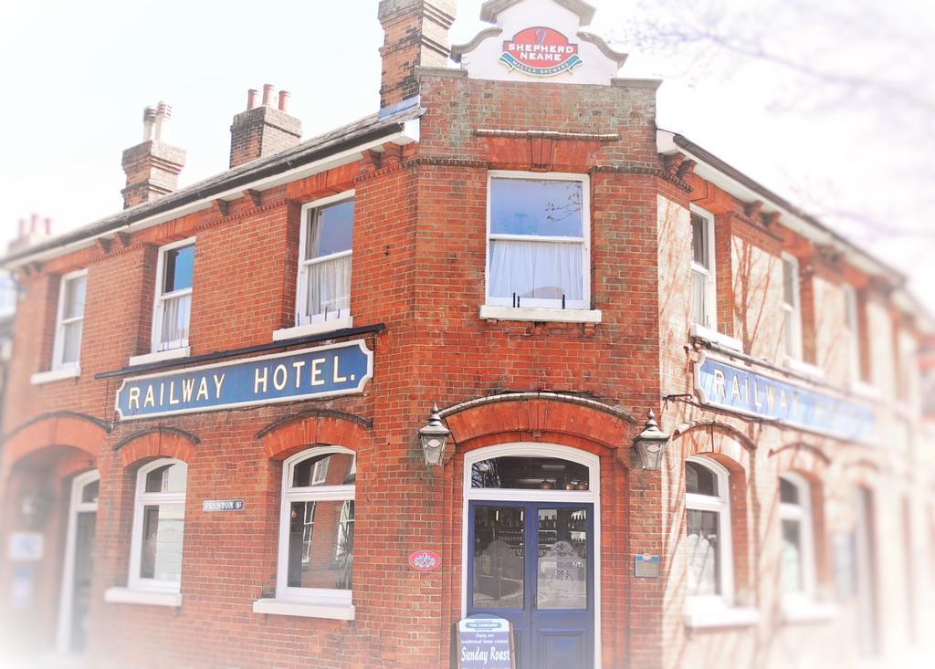 Railway Hotel Faversham Bagian luar foto