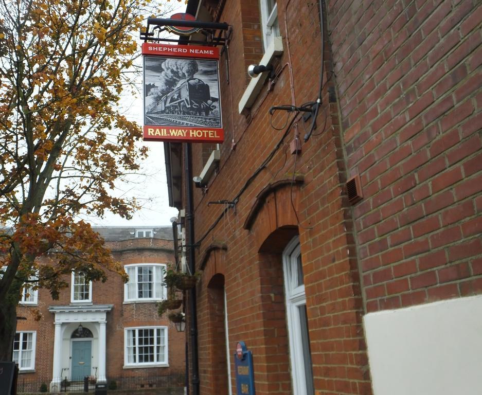 Railway Hotel Faversham Bagian luar foto