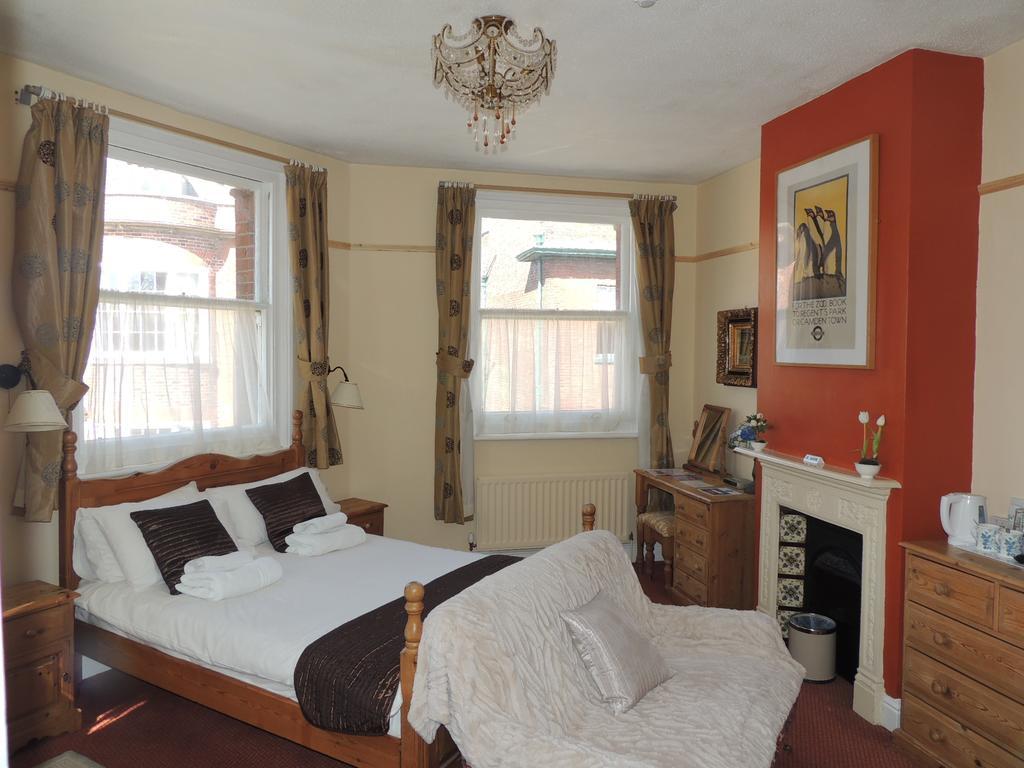 Railway Hotel Faversham Ruang foto