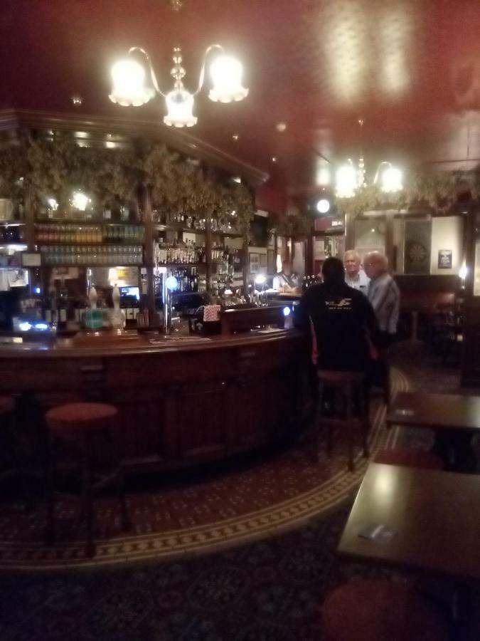 Railway Hotel Faversham Bagian luar foto