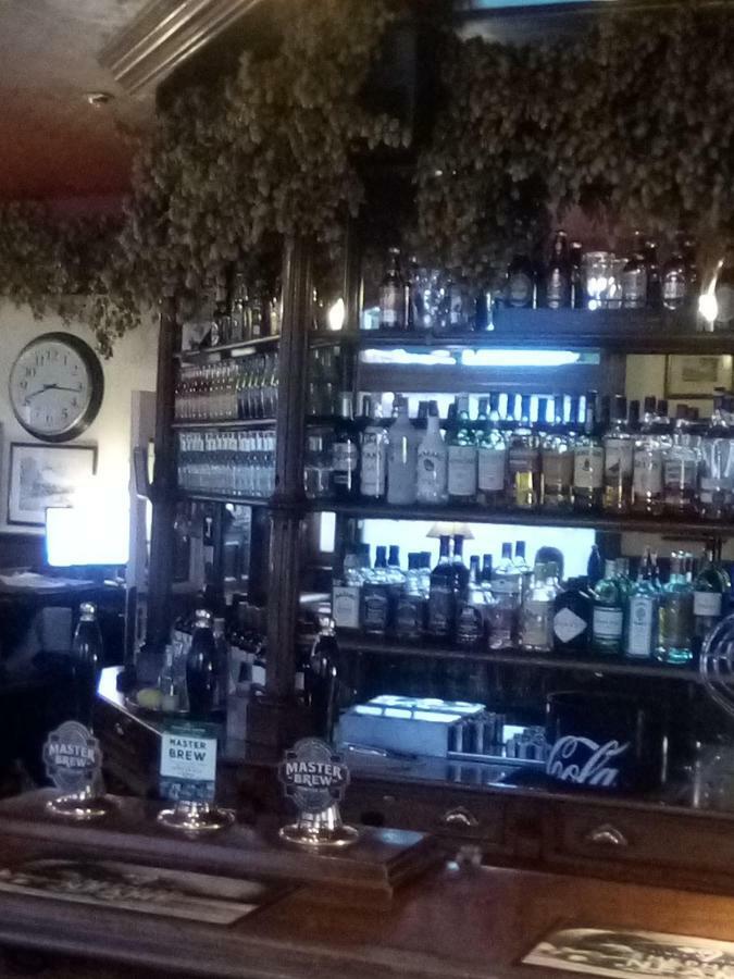 Railway Hotel Faversham Bagian luar foto